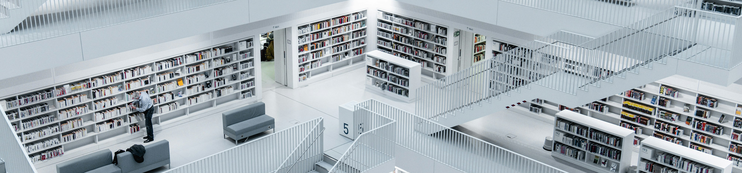 imprint_gdpr_marcel-strauss-unsplash